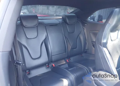 2013 Audi Rs5 z USA, uszkodzony, nr VIN WUAC6AFR1DA900108